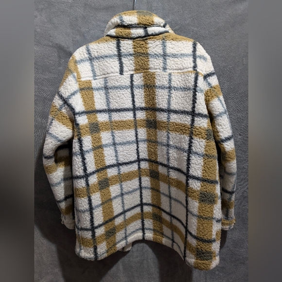 Lee Sherpa Shacket - Picture 3 of 3